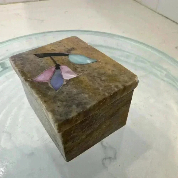 Vintage Small Marble Hand Carved Trinket Box Tiny 1” x 2” - Picture 6 of 16